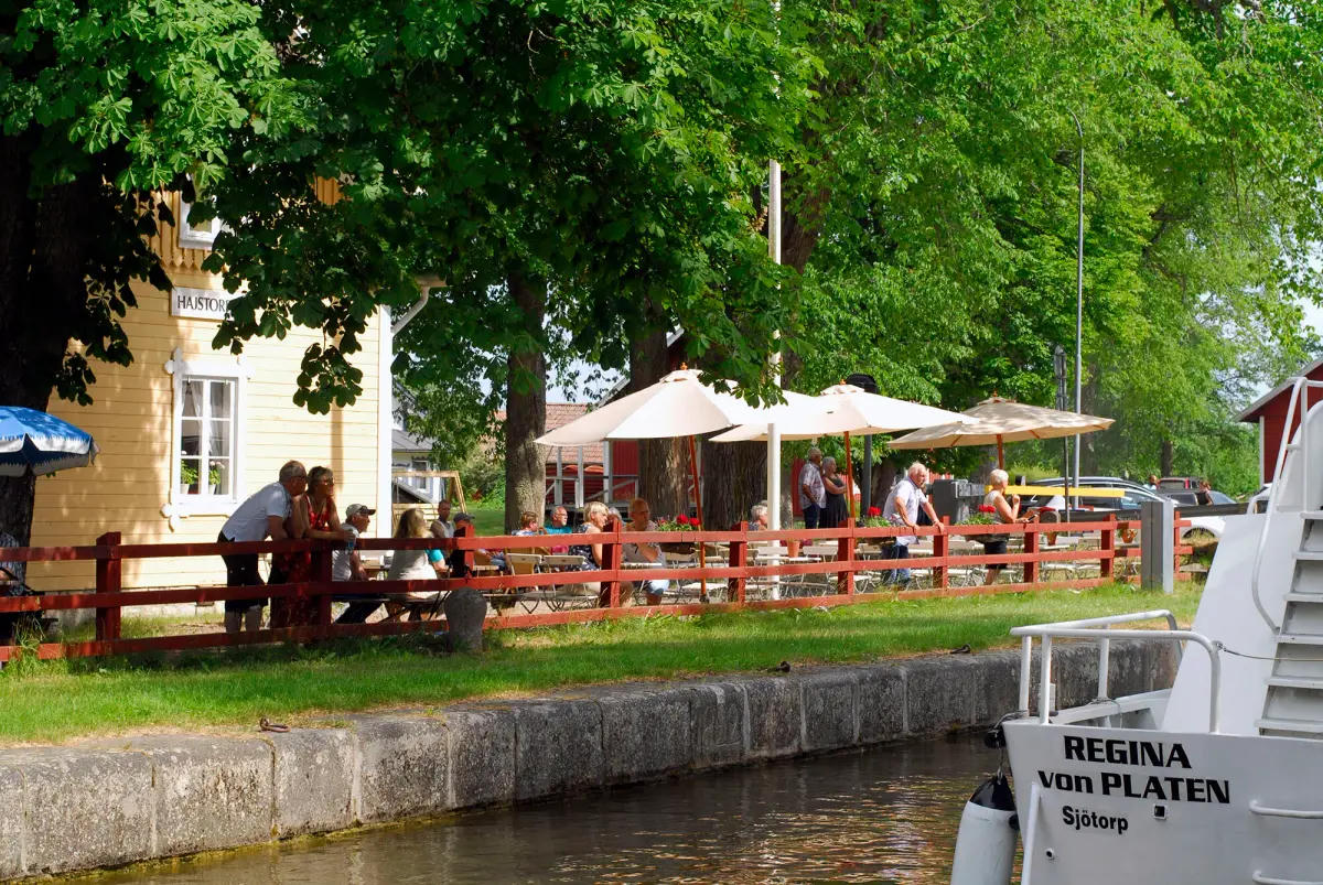 Hajstorp Slusscafé & Vandrarhem vid Göta Kanal