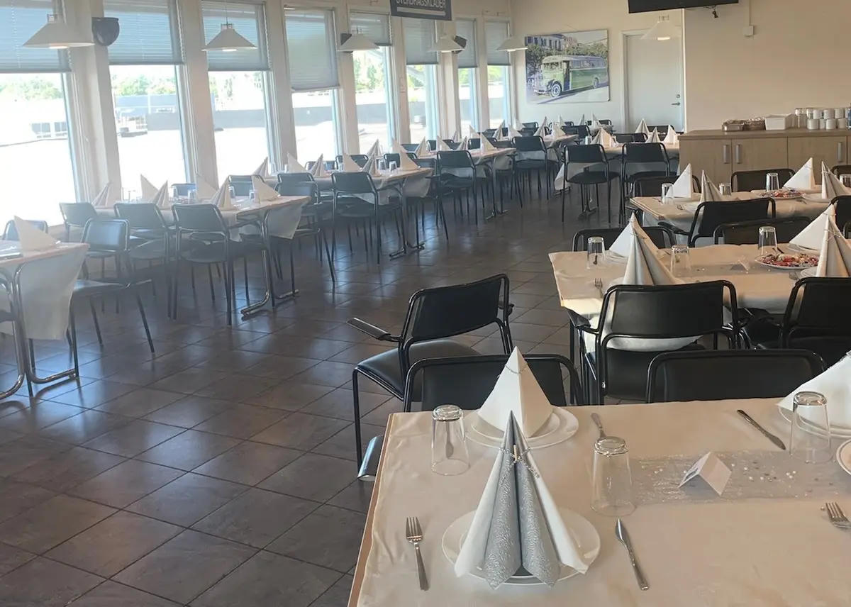 Arya Restaurang & Pizzeria
