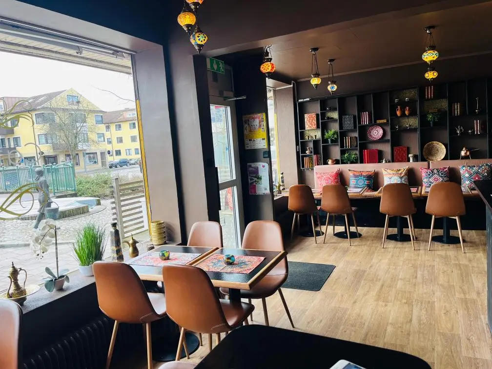 Café Naomi
