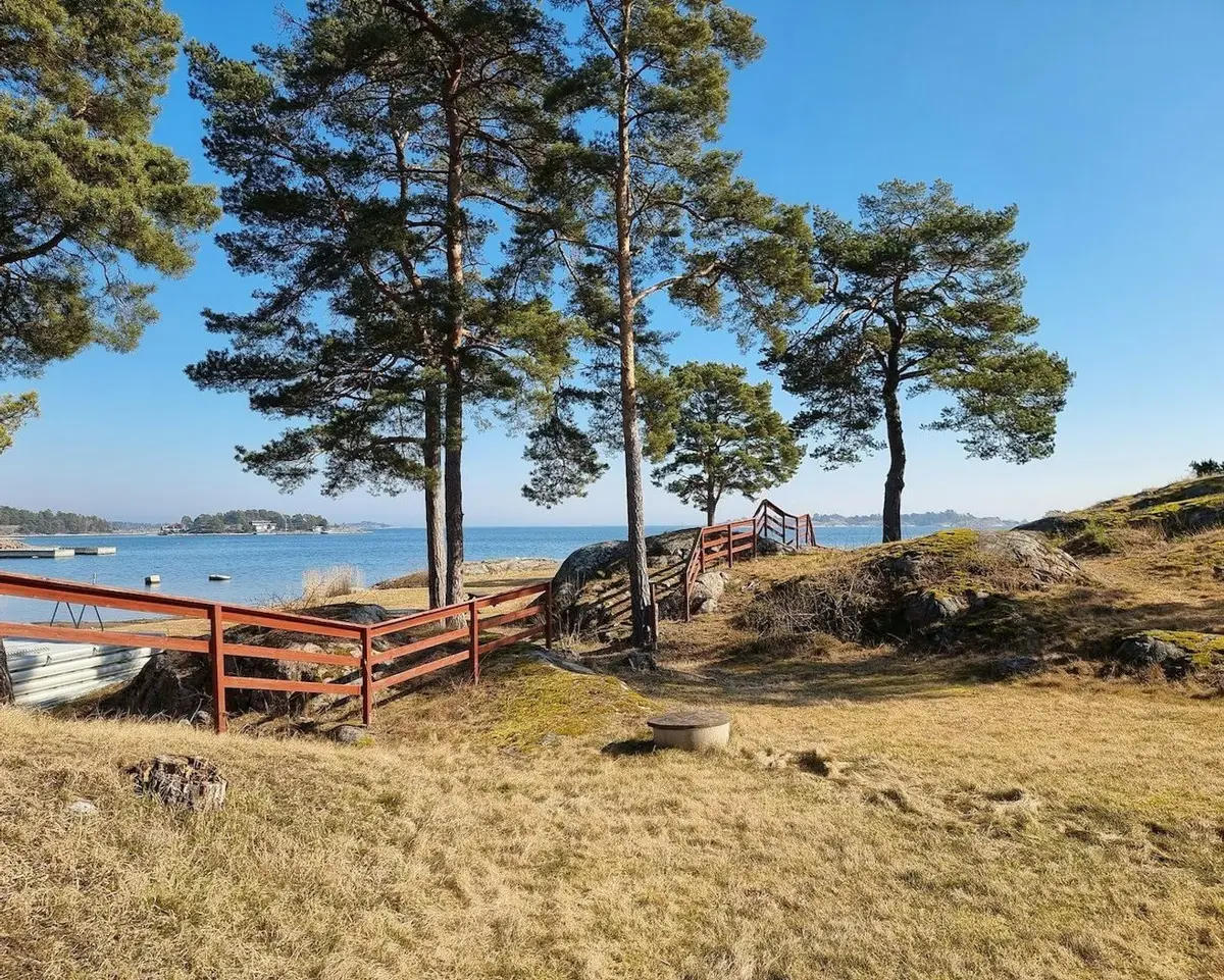 Sköldviks Vandrarhem & Strandkrog, STF Arkösund