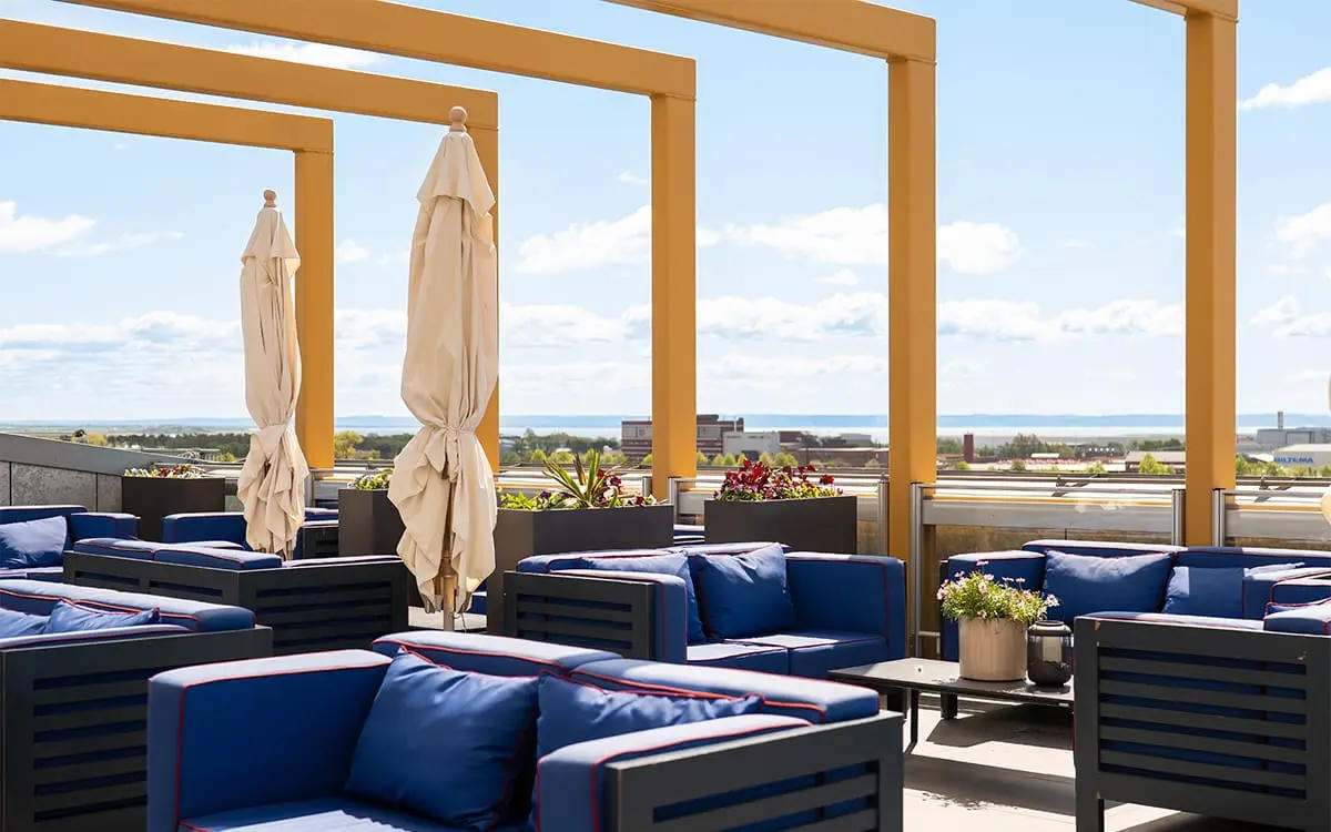 Blue Skybar